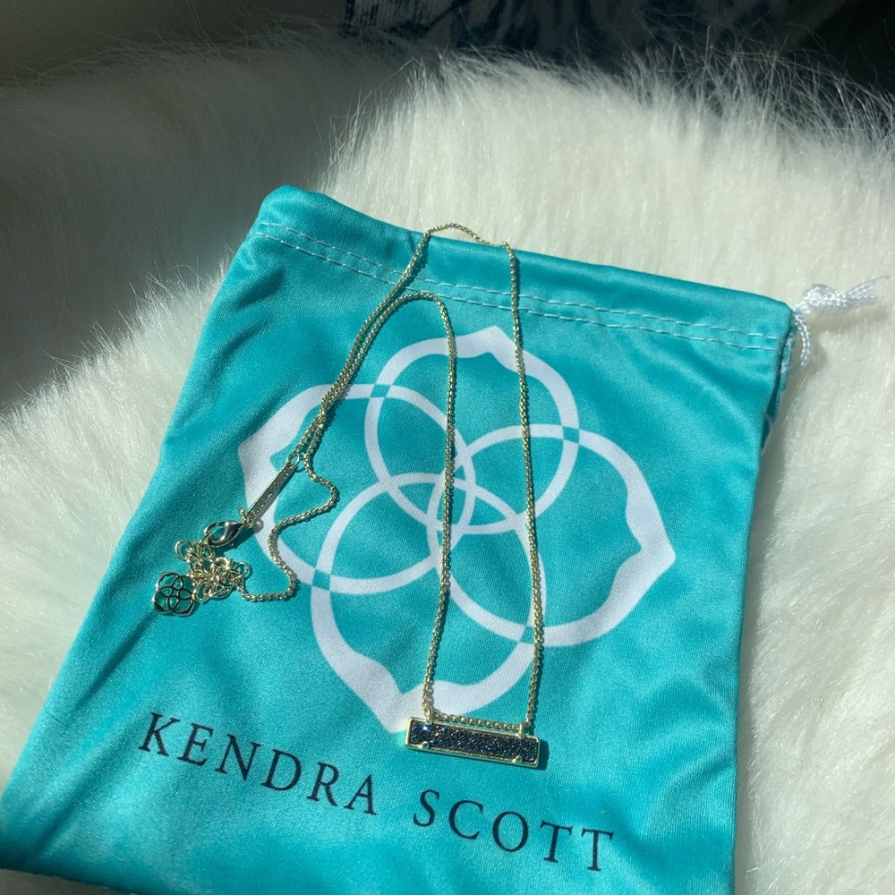 Kendra Scott Necklace